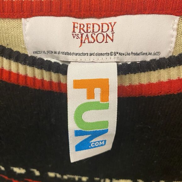 Fun Freddy Vs Jason Halloween Sweater Size XL EUC - Picture 3 of 11